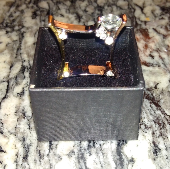 Multi color statement ring - Picture 5 of 16